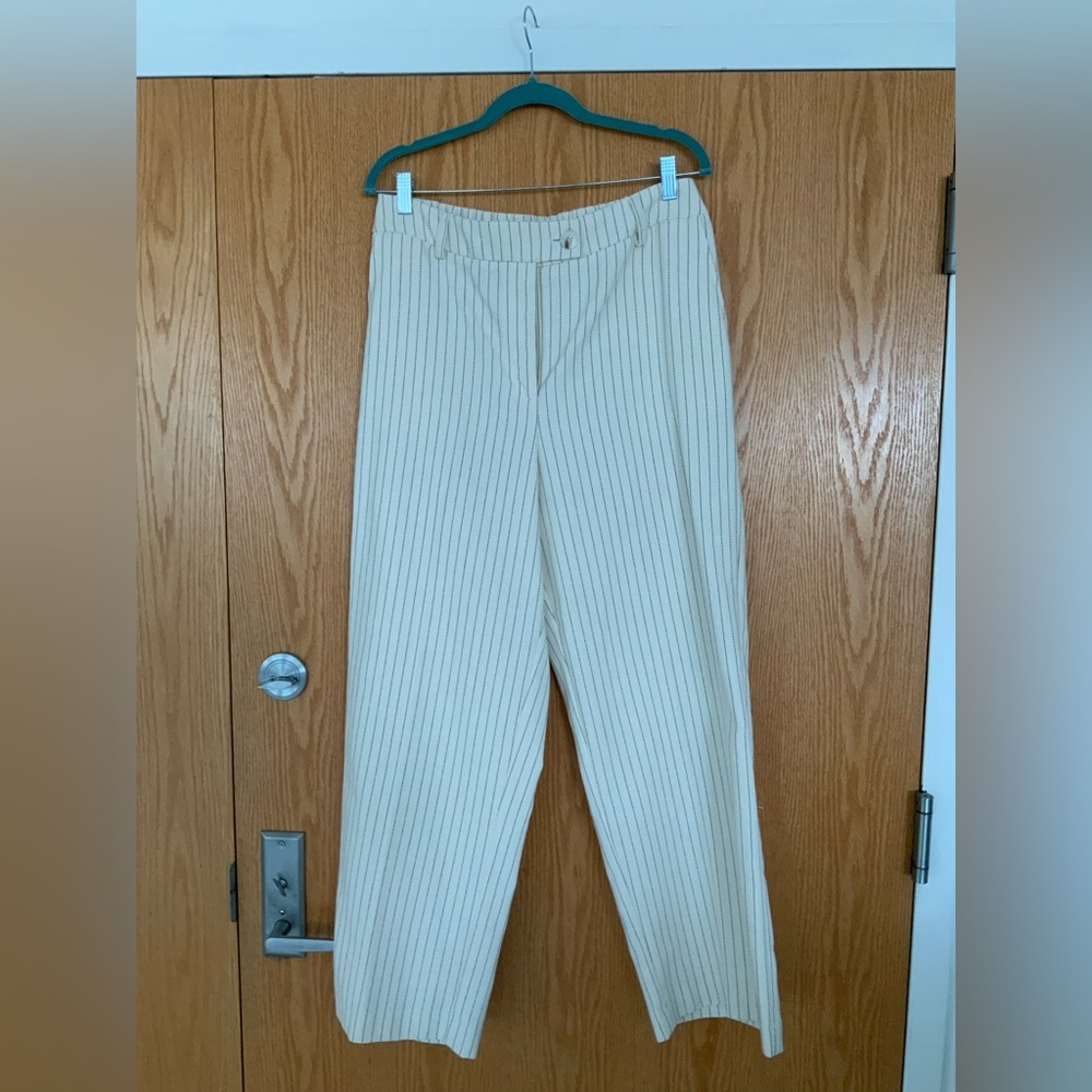 Pant suit - Picture 4 of 4